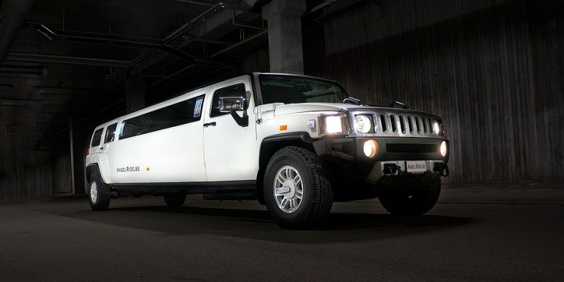 hummer-limo