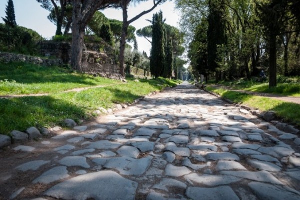 appia-antica-678x451