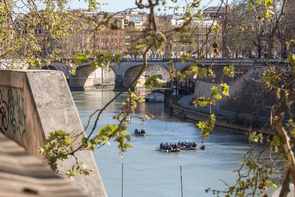 rafting team building roma