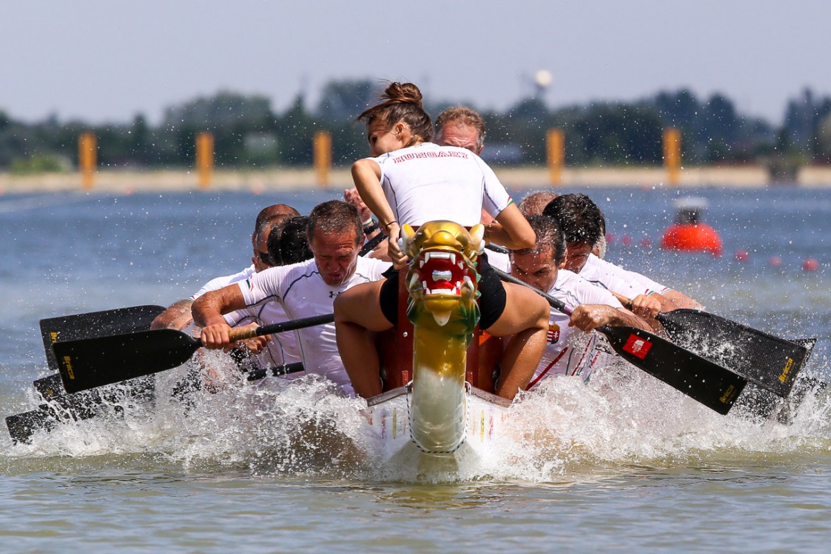 Dragon Boat team building Rome_BeyondRoma